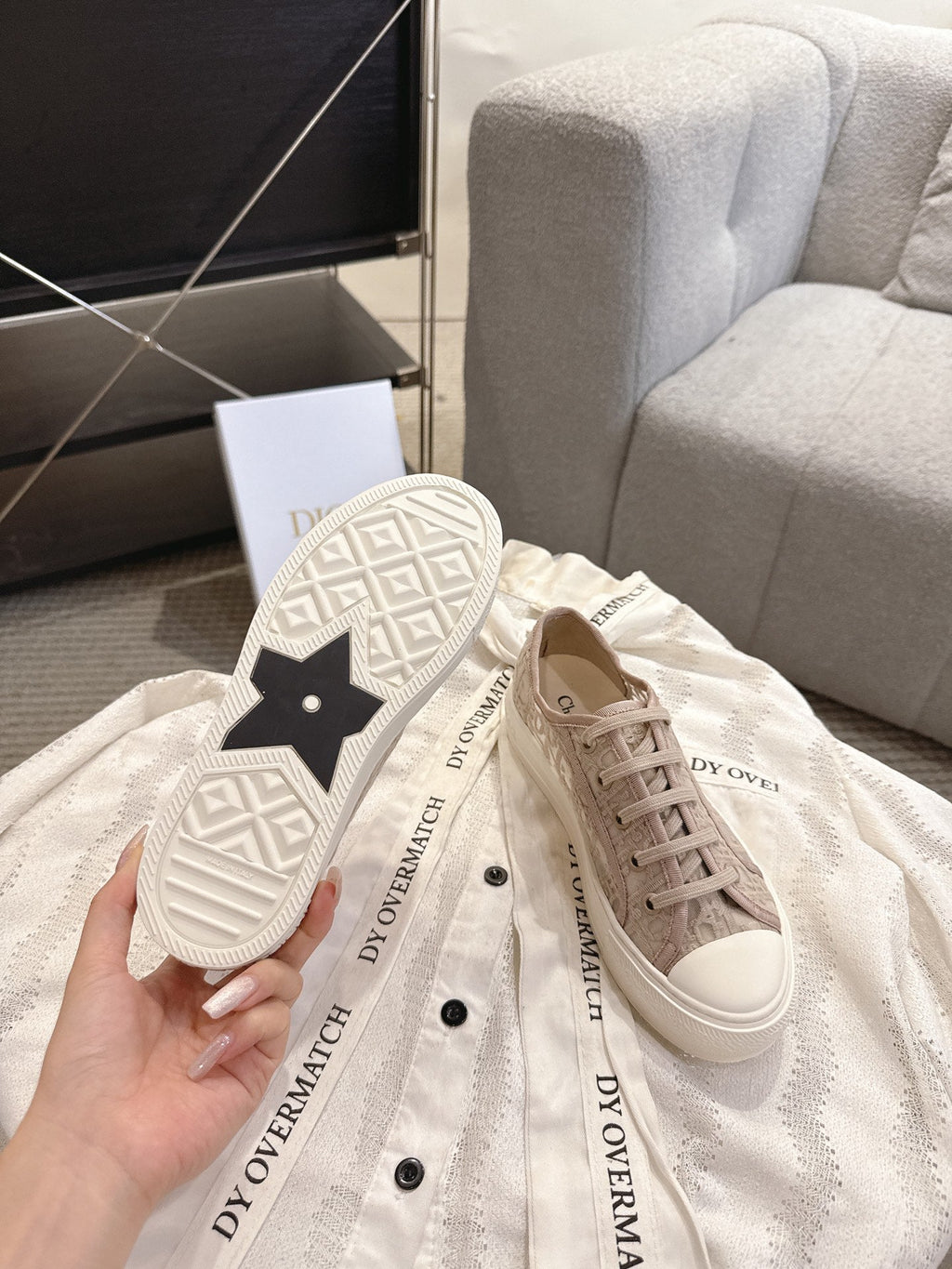DIOR 26S SNEAKERS IN BEIGE OBLIQUE EMBROIDERED MESH