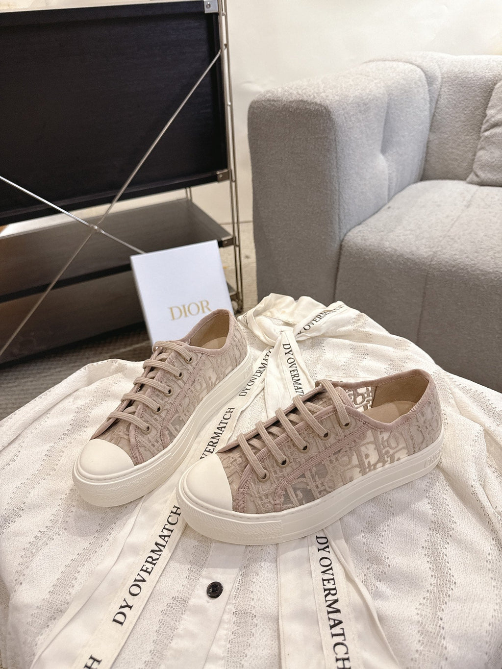 DIOR 26S SNEAKERS IN BEIGE OBLIQUE EMBROIDERED MESH