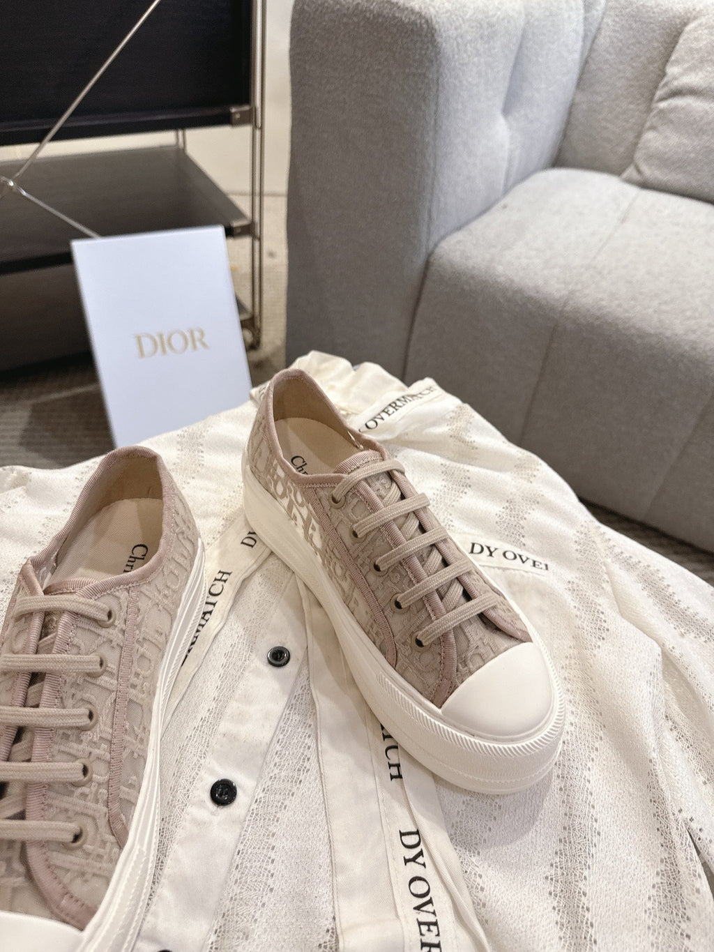 DIOR 26S PLATFORM SNEAKERS IN BEIGE OBLIQUE EMBROIDERED MESH