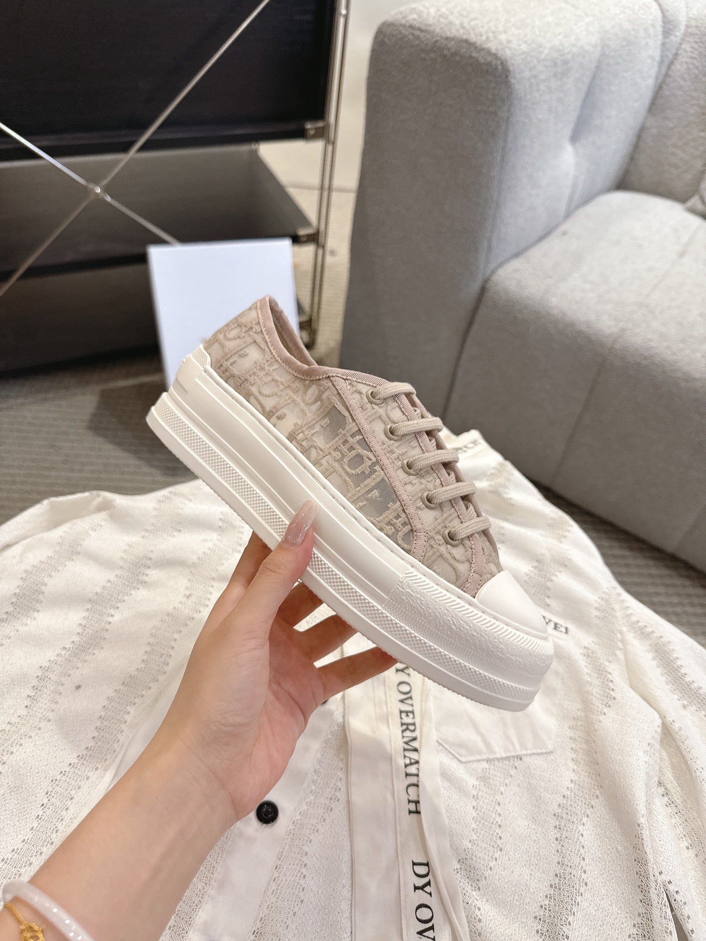 DIOR 26S PLATFORM SNEAKERS IN BEIGE OBLIQUE EMBROIDERED MESH