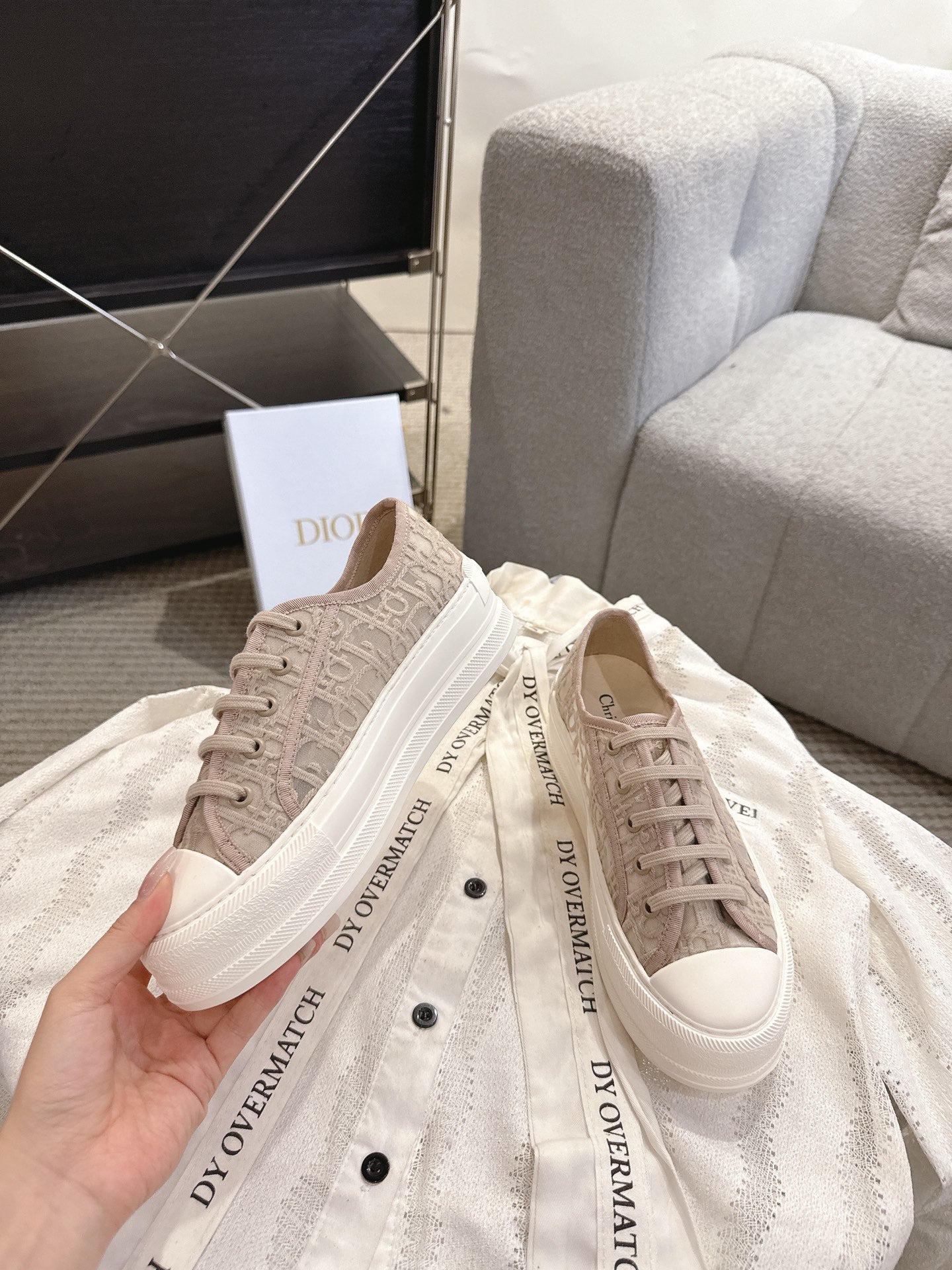 DIOR 26S PLATFORM SNEAKERS IN BEIGE OBLIQUE EMBROIDERED MESH