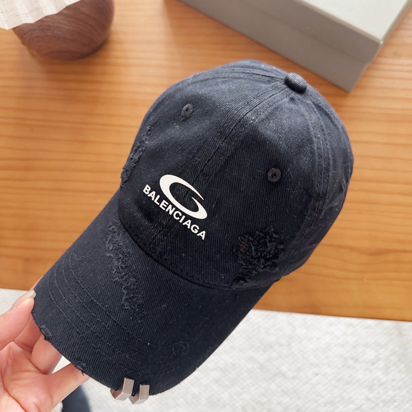 BALENCIAGA 26S BASEBALL CAP STYLE 140