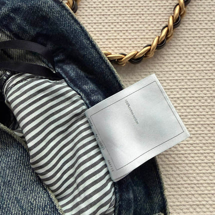 CHANEL 26S JEANS 690