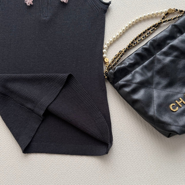 CHANEL 26S KNIT SLEEVELESS TOP STYLE 1183