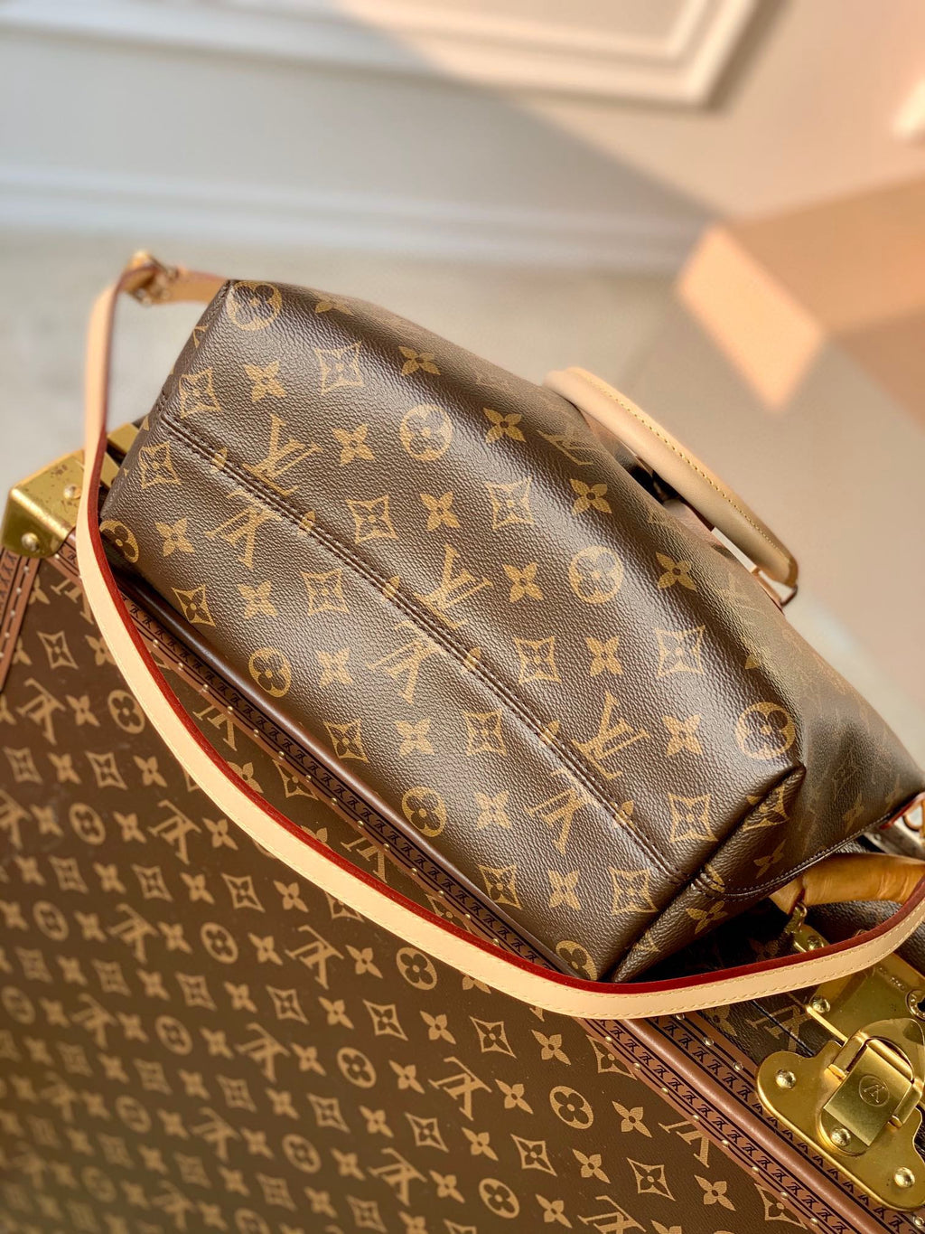BOÉTIE PM TOTE 25 IN BROWN MONOGRAM COATED CANVAS AND CALFSKIN