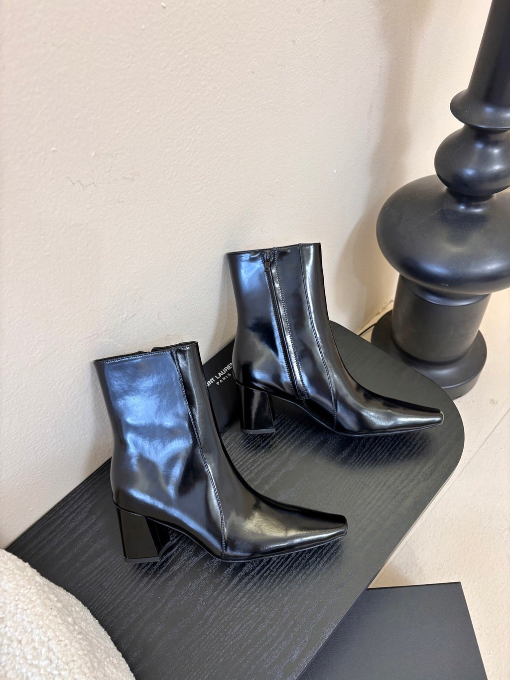 YSL 26S HEELED ANKLE BOOTS IN BLACK SHINY CALFSKIN
