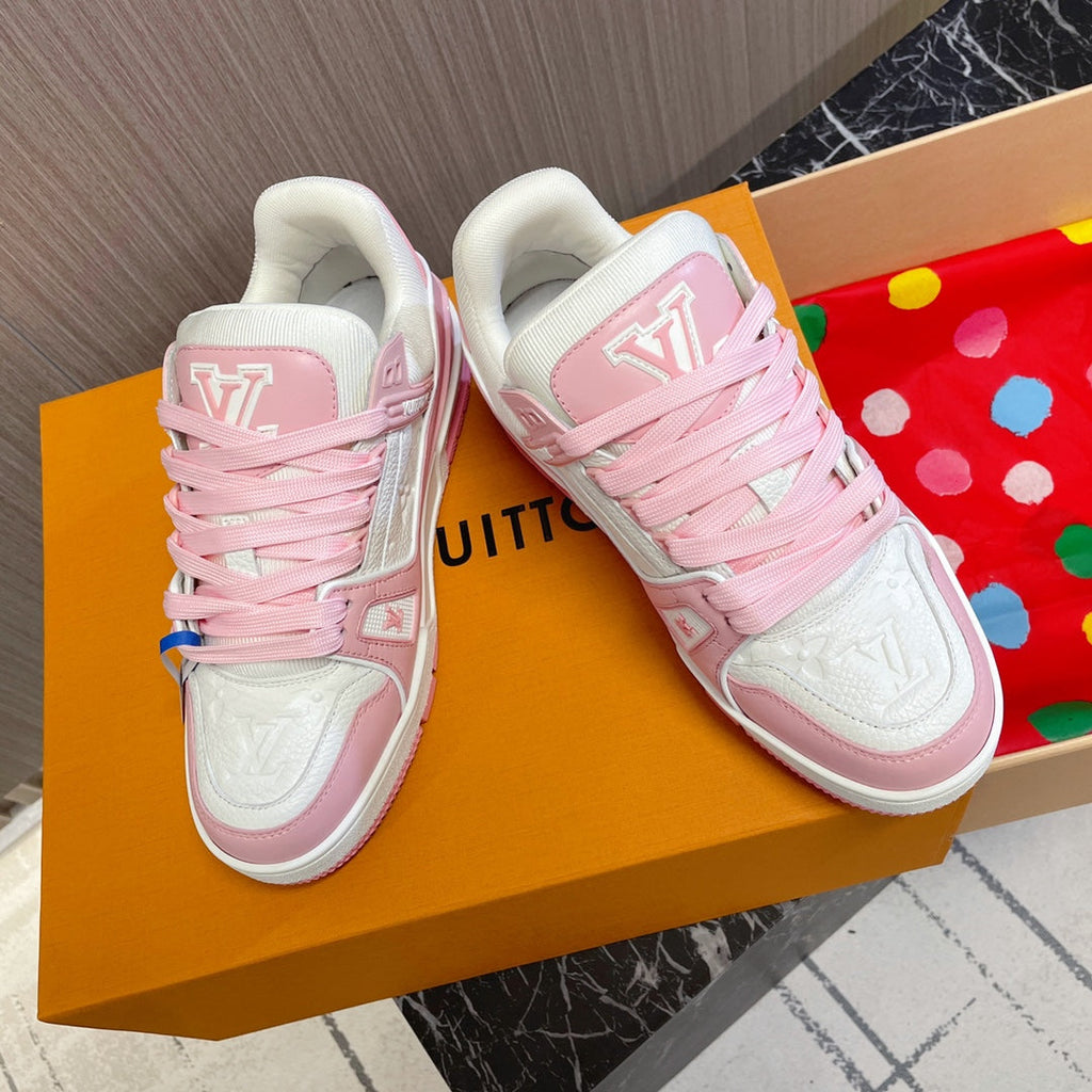 LV 26S LOW TOP SNEAKERS IN WHITE AND LIGHT PINK CALFSKIN WITH MONOGRAM SOLE DETAIL
