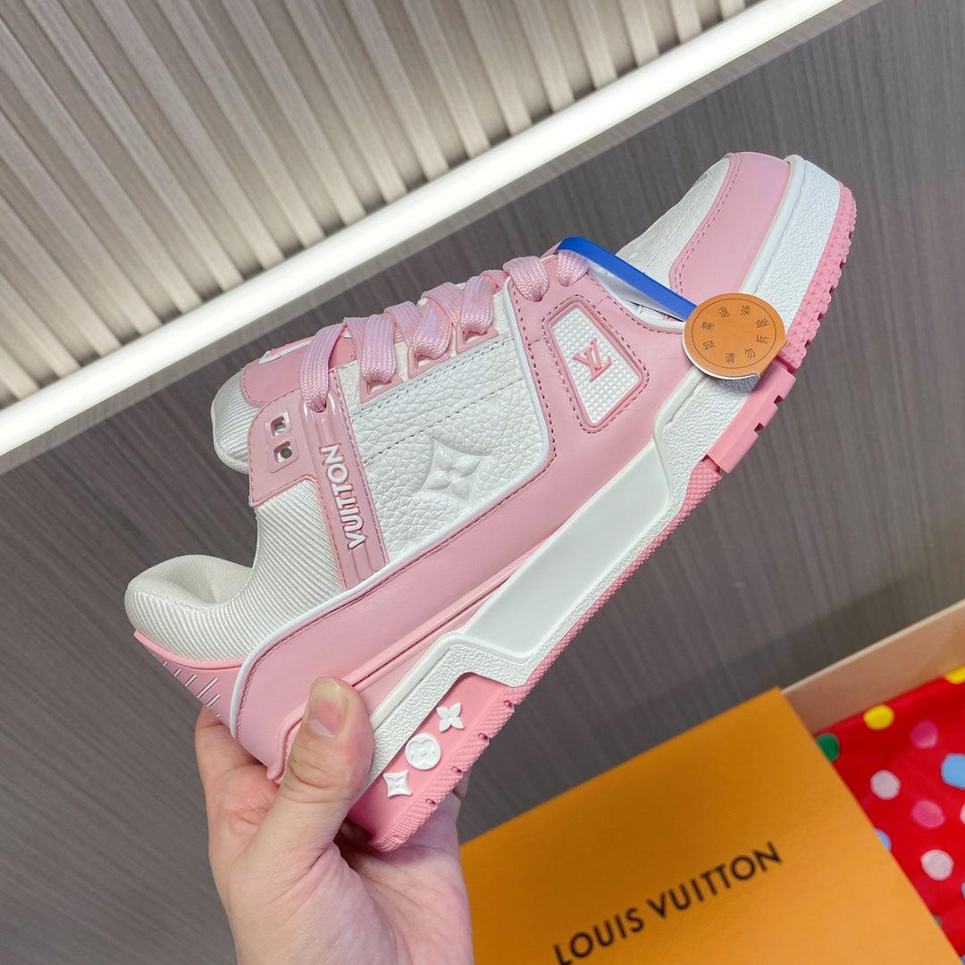 LV 26S LOW TOP SNEAKERS IN WHITE AND LIGHT PINK CALFSKIN WITH MONOGRAM SOLE DETAIL