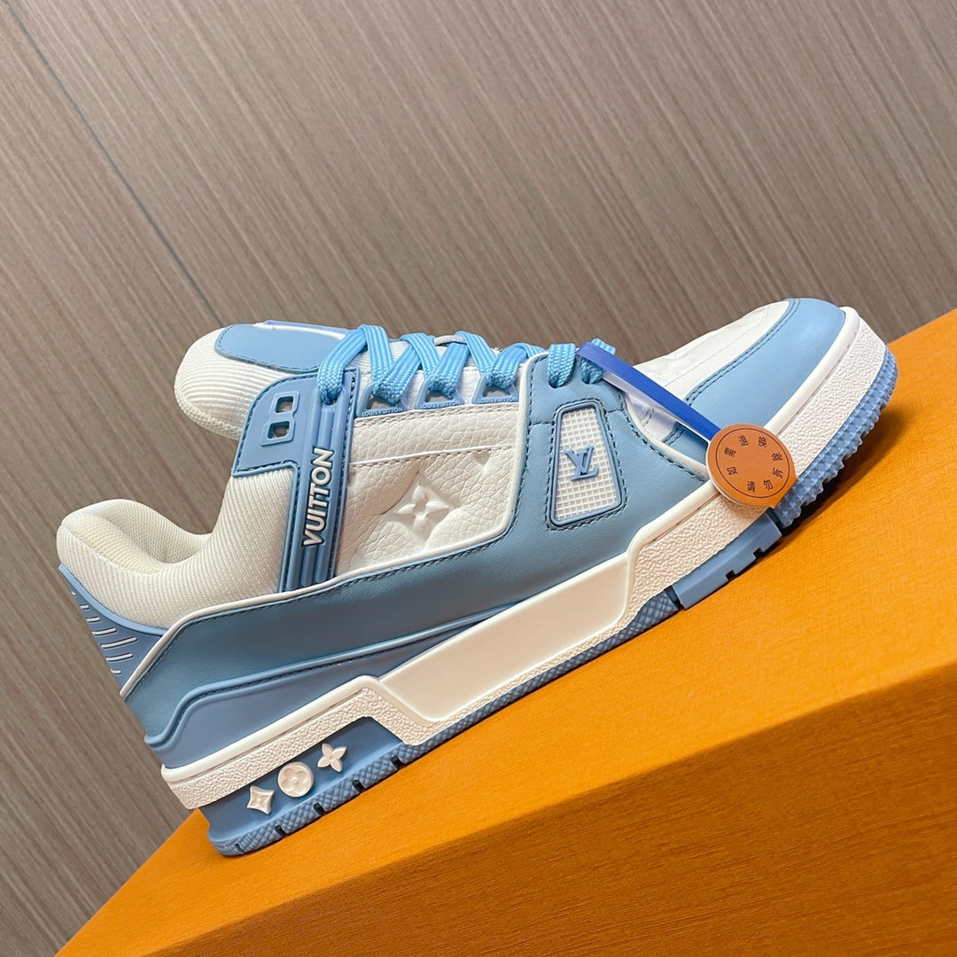 LV 26S LOW TOP SNEAKERS IN WHITE AND LIGHT BLUE CALFSKIN WITH MONOGRAM SOLE DETAIL