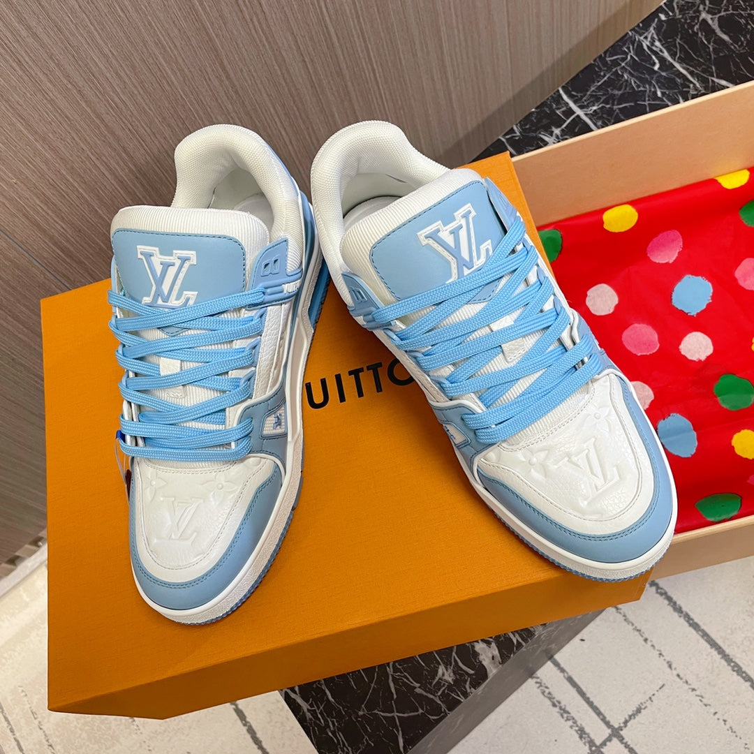 LV 26S LOW TOP SNEAKERS IN WHITE AND LIGHT BLUE CALFSKIN WITH MONOGRAM SOLE DETAIL