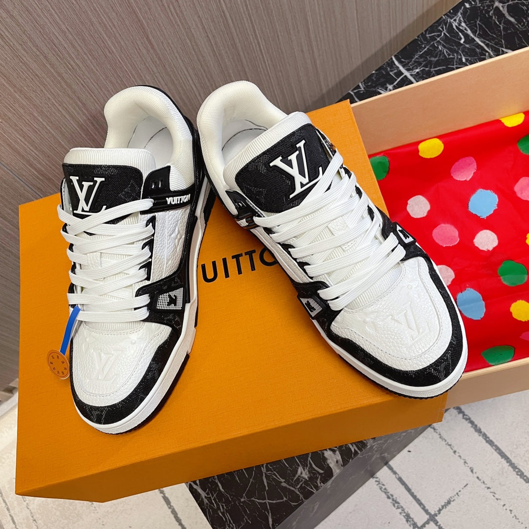 LV 26S LOW TOP SNEAKERS IN BLACK MONOGRAM DENIM AND WHITE CALFSKIN