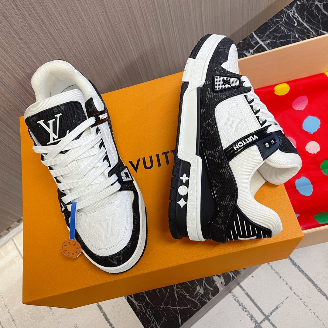 LV 26S LOW TOP SNEAKERS IN BLACK MONOGRAM DENIM AND WHITE CALFSKIN
