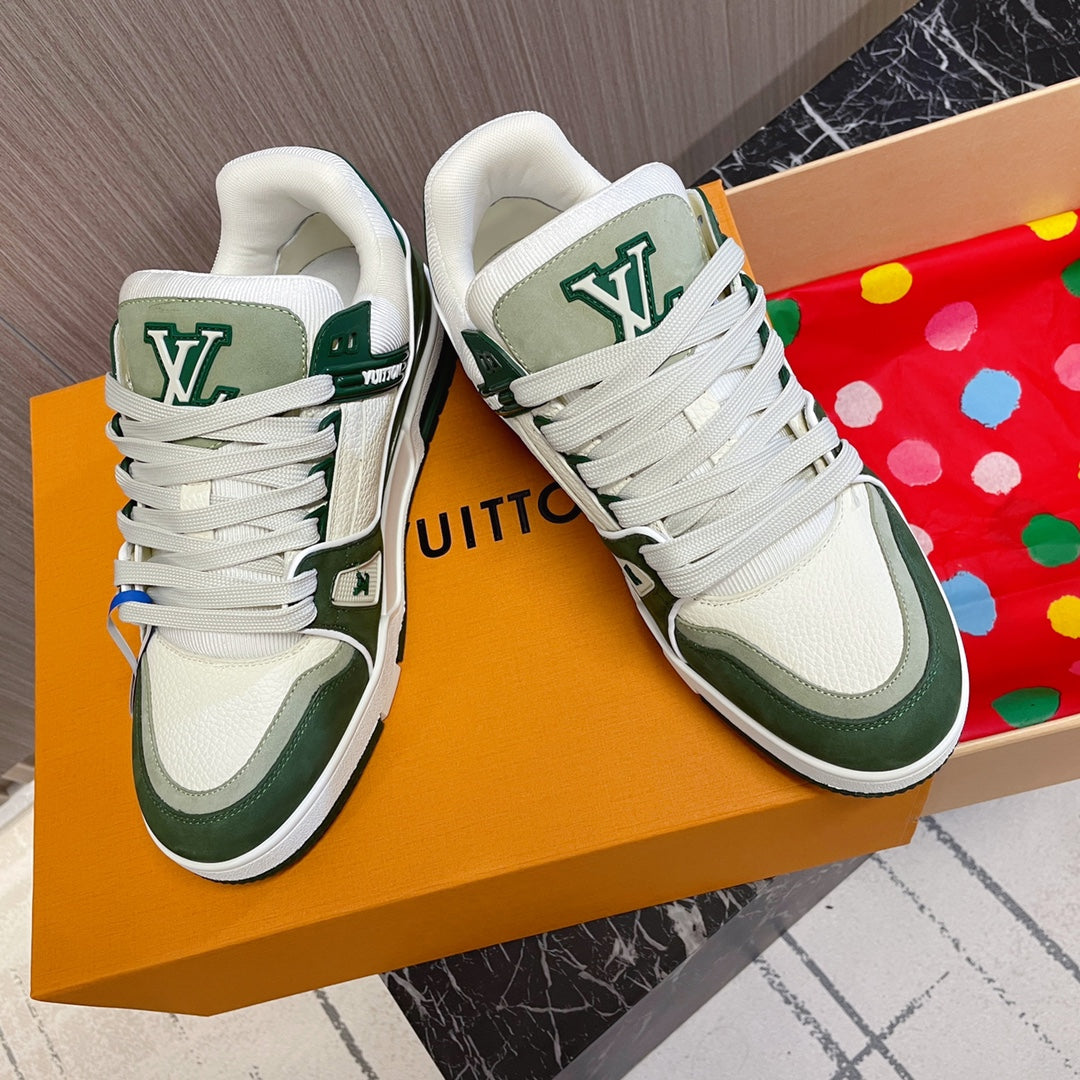 LV 26S LOW TOP SNEAKERS IN WHITE OLIVE GREEN CALFSKIN WITH MONOGRAM SOLE DETAIL