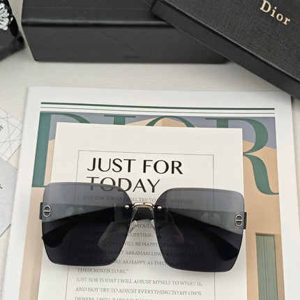 MONTAIGNE SUNGLASS 55503 IN ACETATE