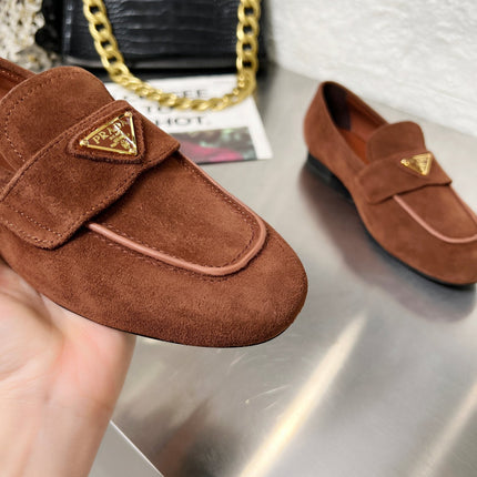 PRADA 26S CLASSIC LOAFERS IN CHOCOLATE BROWN LOGO SUEDE