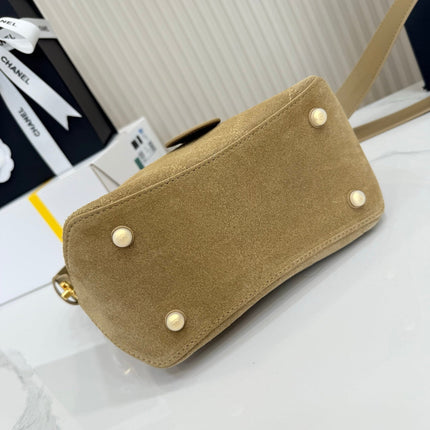 CHANEL 26S BUCKET SHOULDER BAG 26 IN LIGHT BROWN SUEDE AND CALFSKIN GOLD HARDWARE