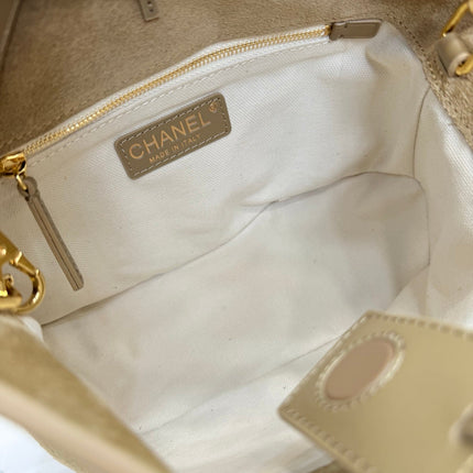 CHANEL 26S BUCKET SHOULDER BAG 26 IN LIGHT BROWN SUEDE AND CALFSKIN GOLD HARDWARE
