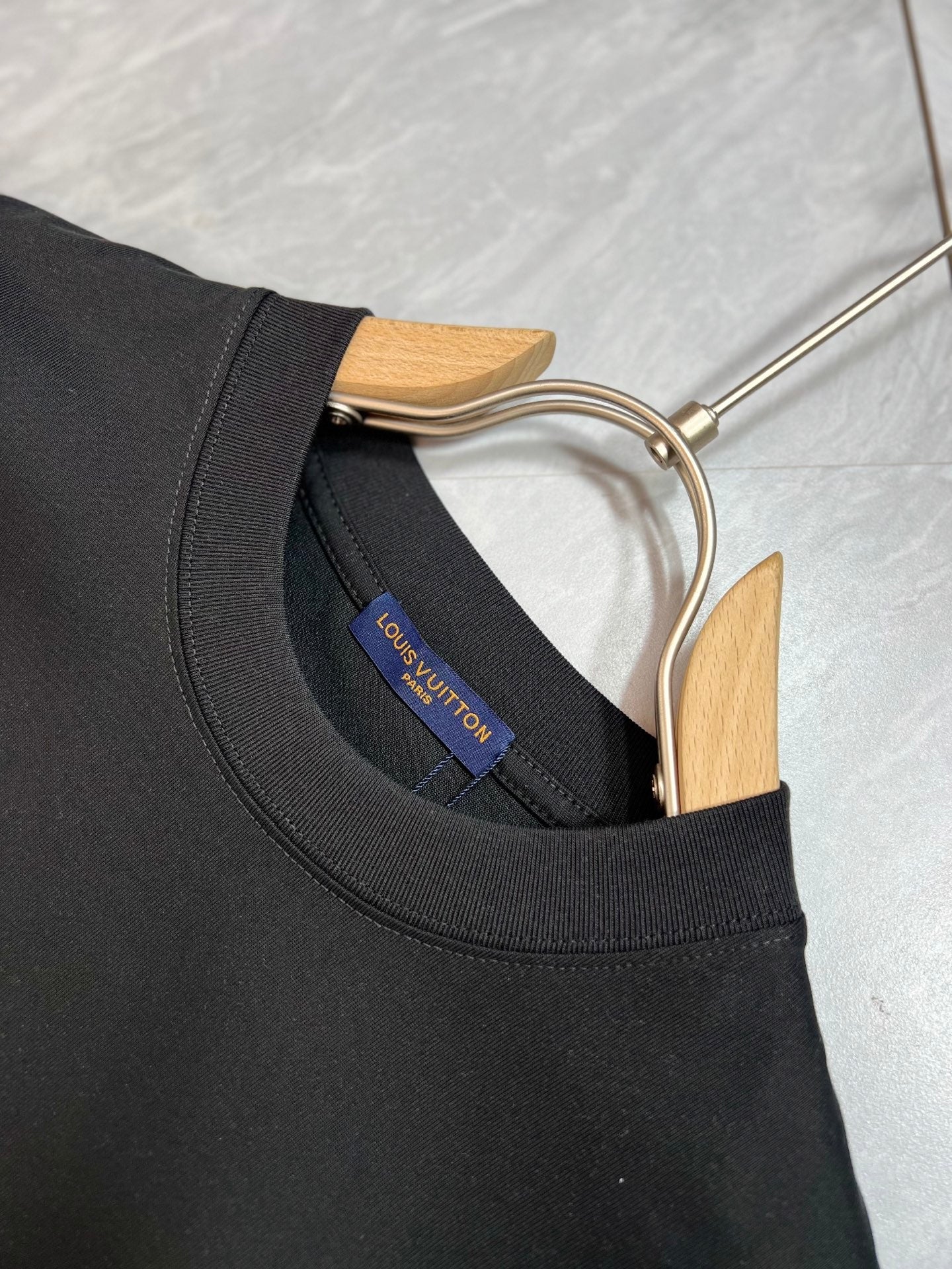 LV T-SHIRT IN BLACK PURE COTTON 238922