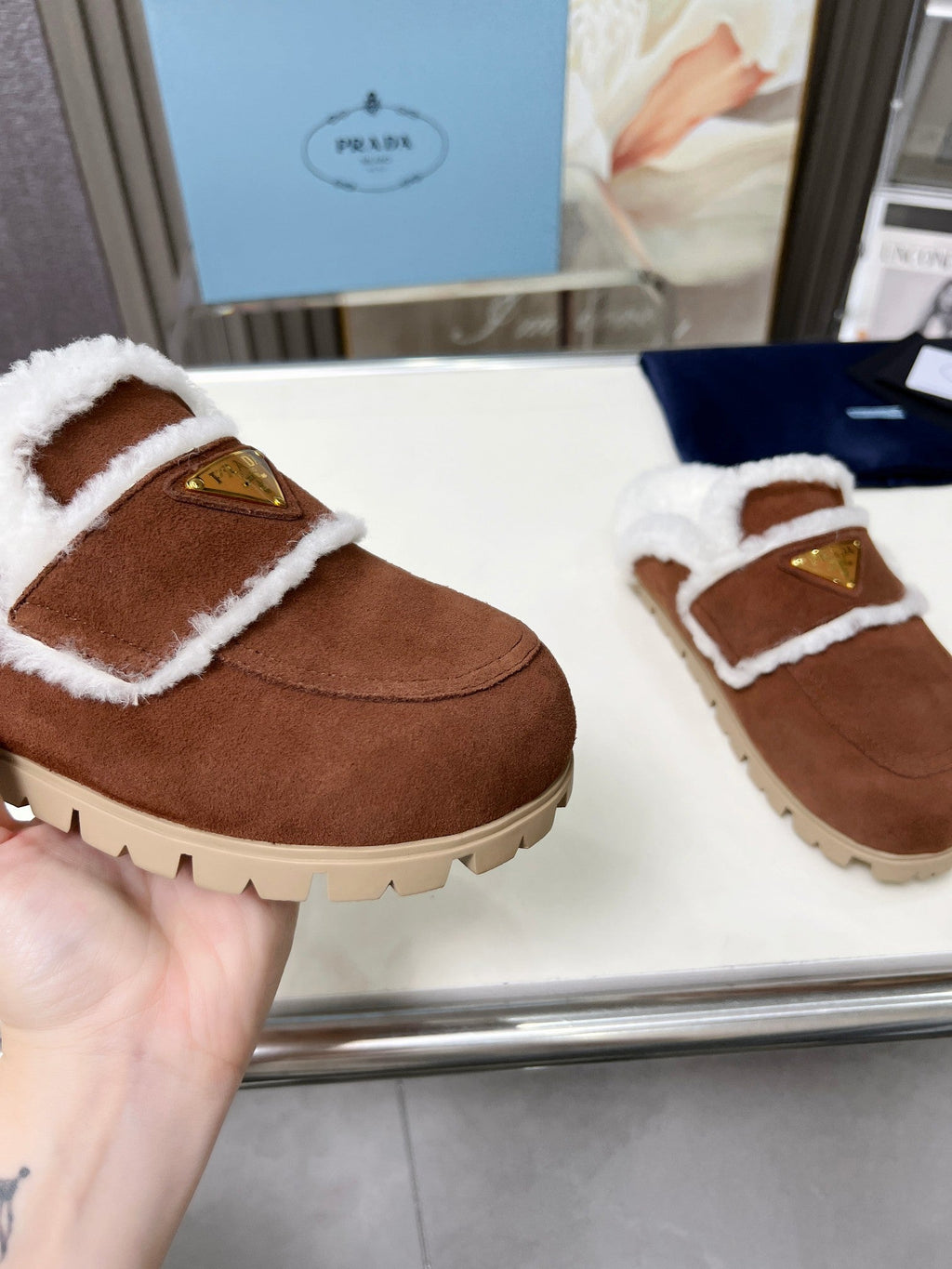SUEDE AND SHEARLING MULES UMBER BROWN