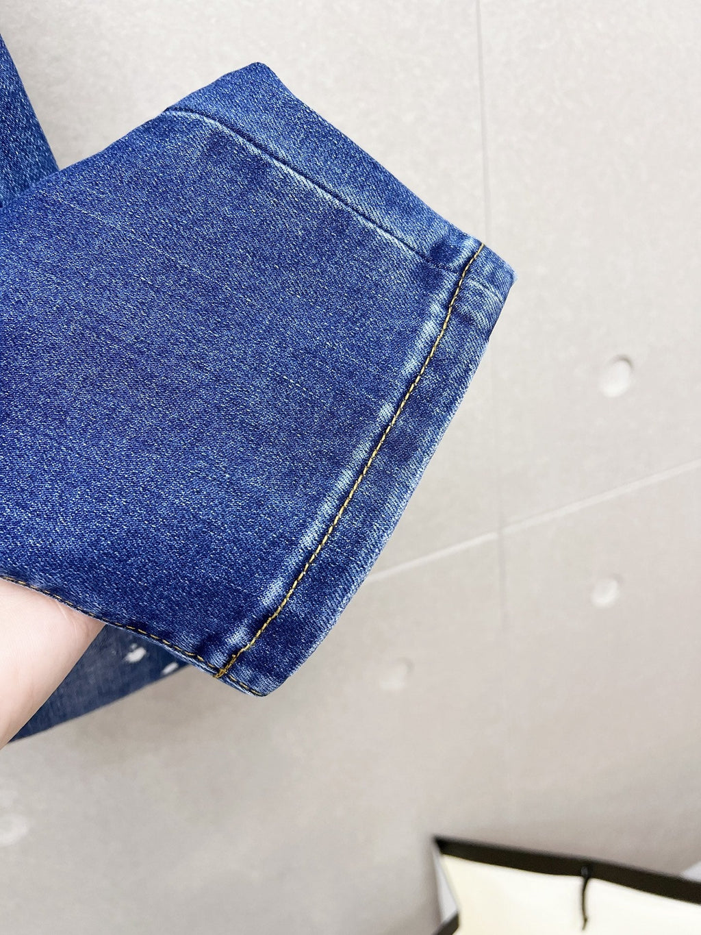 LV BLUE DENIM JEAN 239501