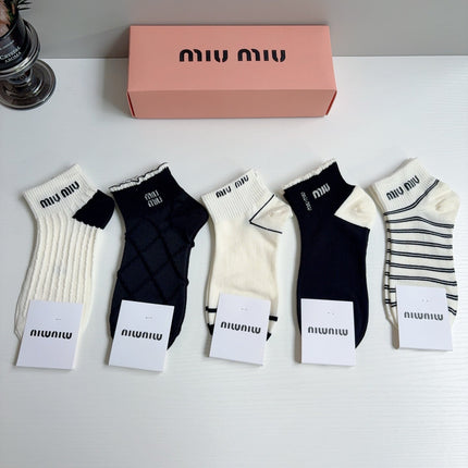MIUMIU 26S ANKLE SOCKS 412409 (1 BOX)