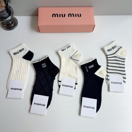MIUMIU 26S ANKLE SOCKS 412409 (1 BOX)