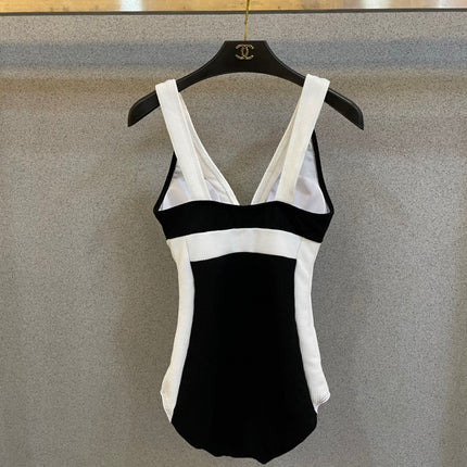 CC BIKINI SWIMSUIT SET IN BLACK AND WHITE 573554