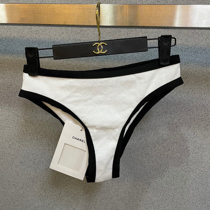 HIGH NECK SWIMSUIT IN WHITE AND BLACK TRIM 627830