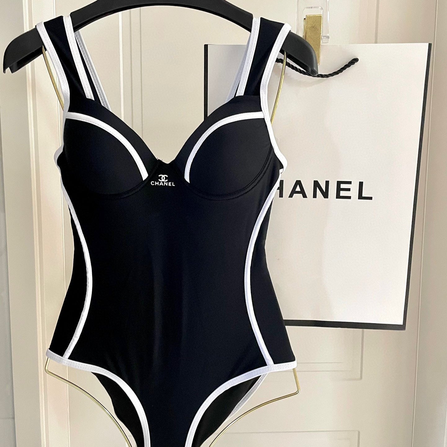 SWIMSUIT BODYSUIT IN BLACK AND WHITE STRIPED 627831