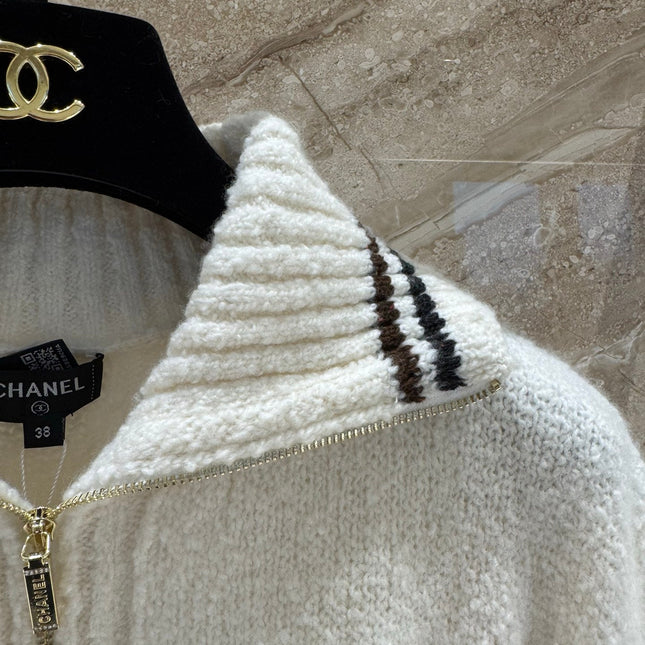 CHANEL 25S CASHMERE HALF-ZIP T-SHIRT 318