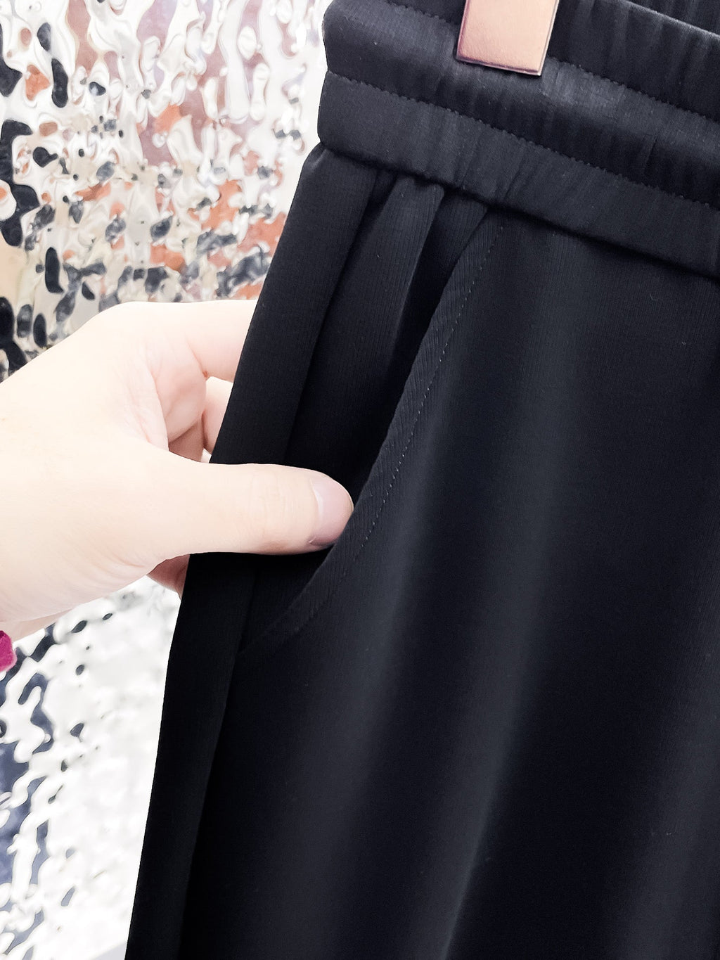 LV BLACK TROUSERS 239508
