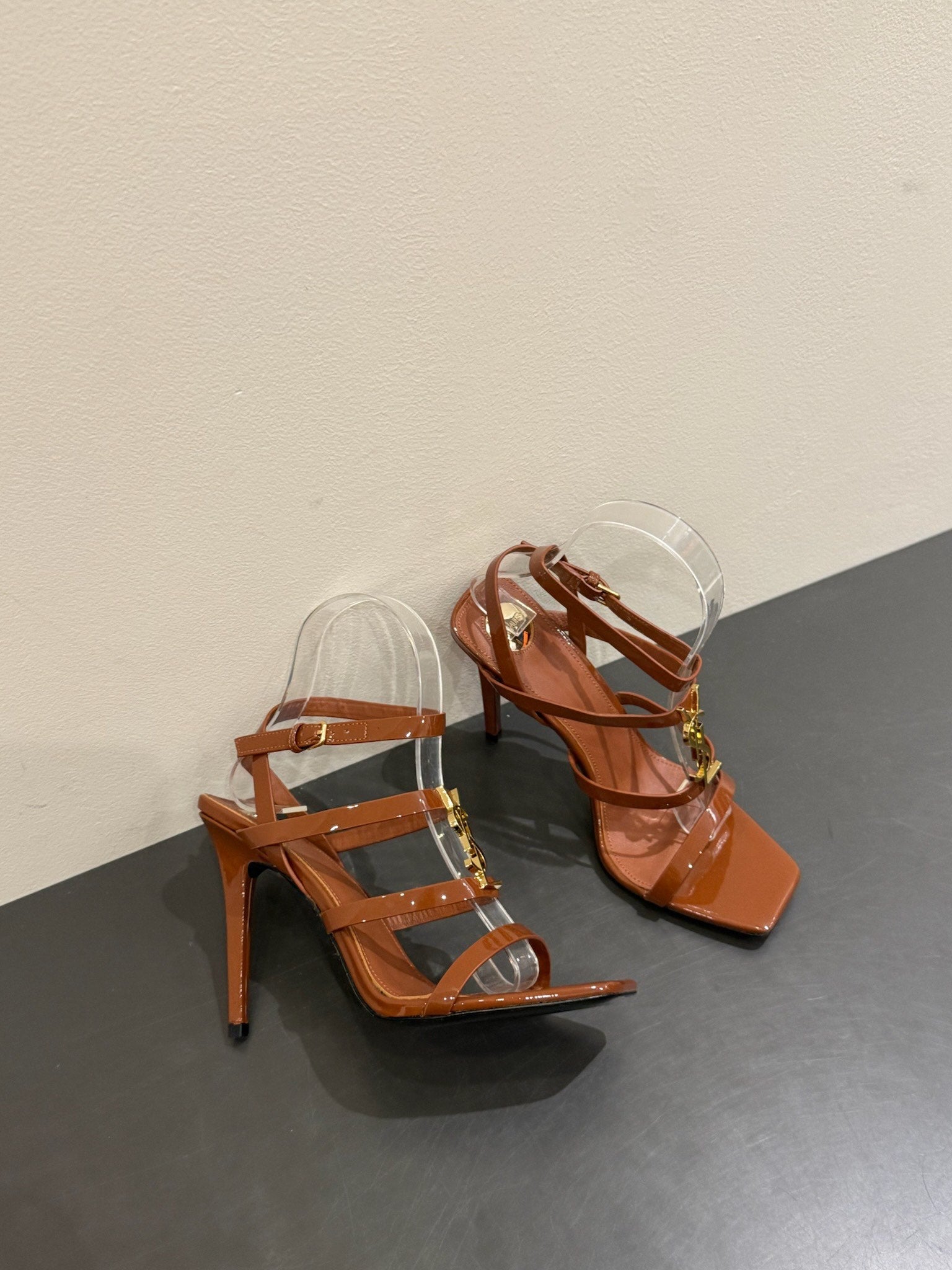 YSL SINGLE-STRAP HEELED SANDALS 25S IN BROWN LAMBSKIN