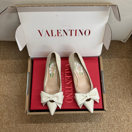 VALENTINO 26S HIGH HEEL SHOES IN OFF-WHITE CALFSKIN WITH BOW