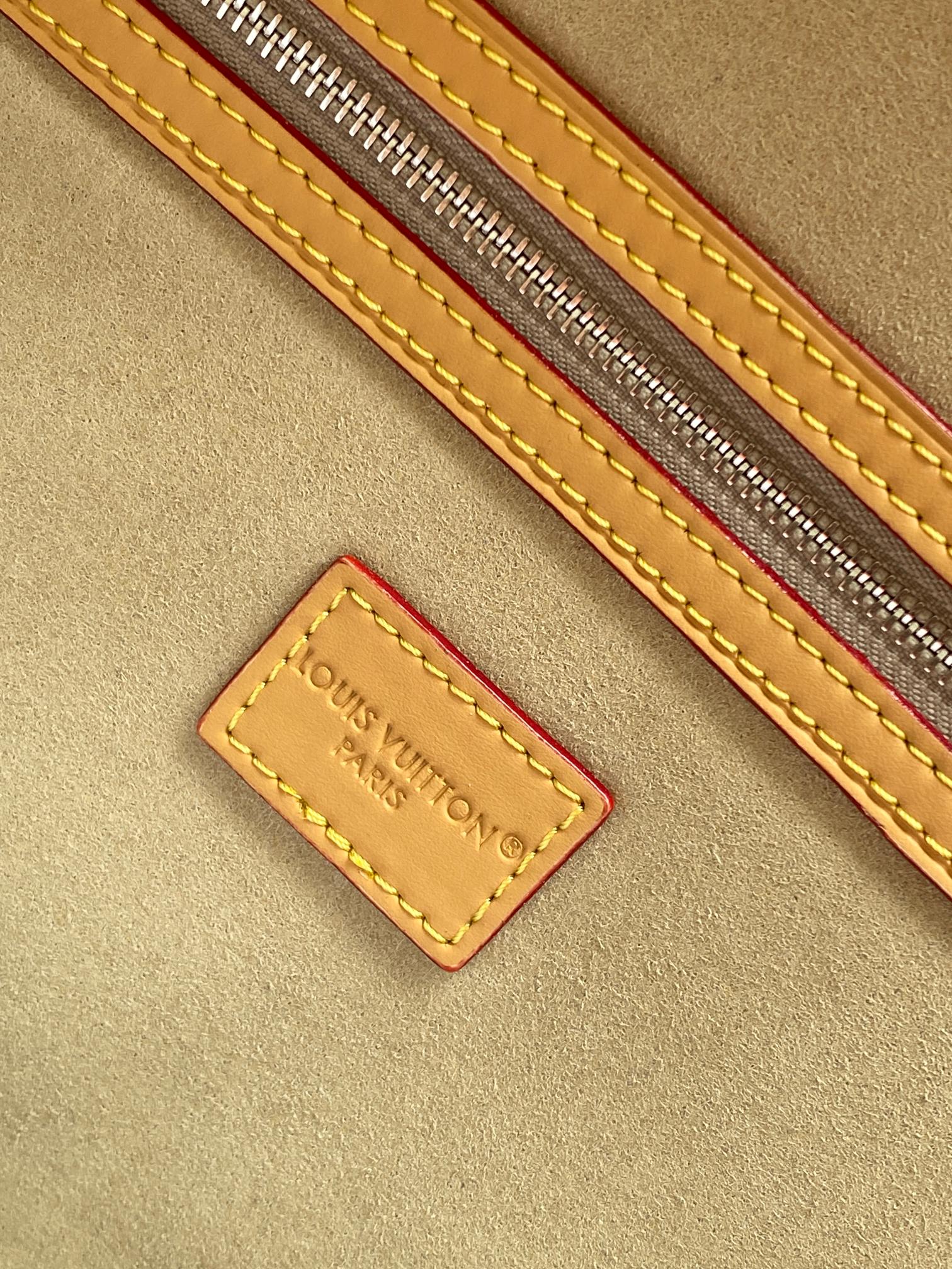 LV 26S KEEPALL 50 IN ORANGE MONOGRAM CANVAS