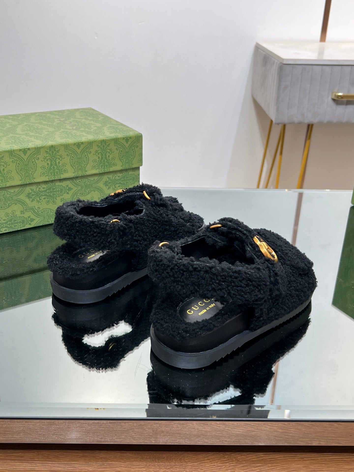 DAD SANDALS IN BLACK FLEECE WITH GOLD HARDWARE