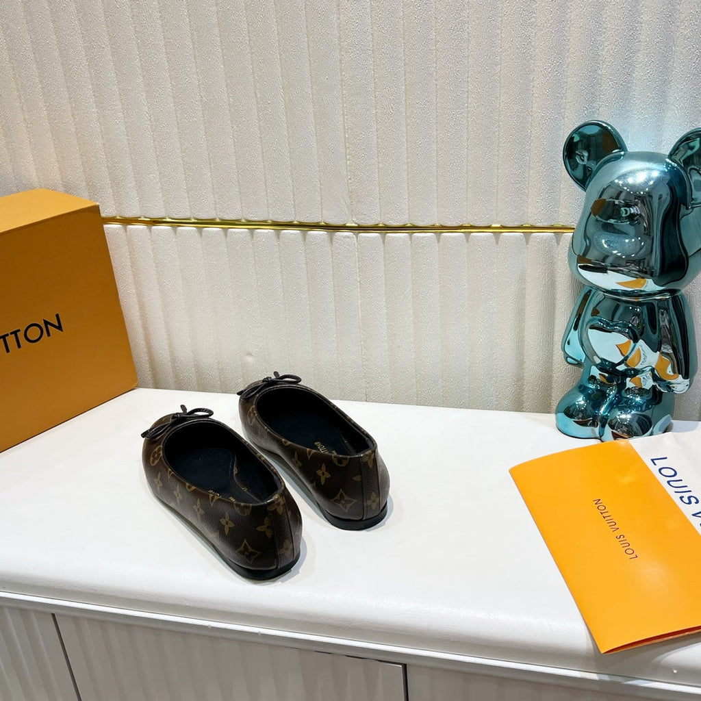 LV 26S BALLET FLATS IN DARK BROWN MONOGRAM CANVAS WITH BOW