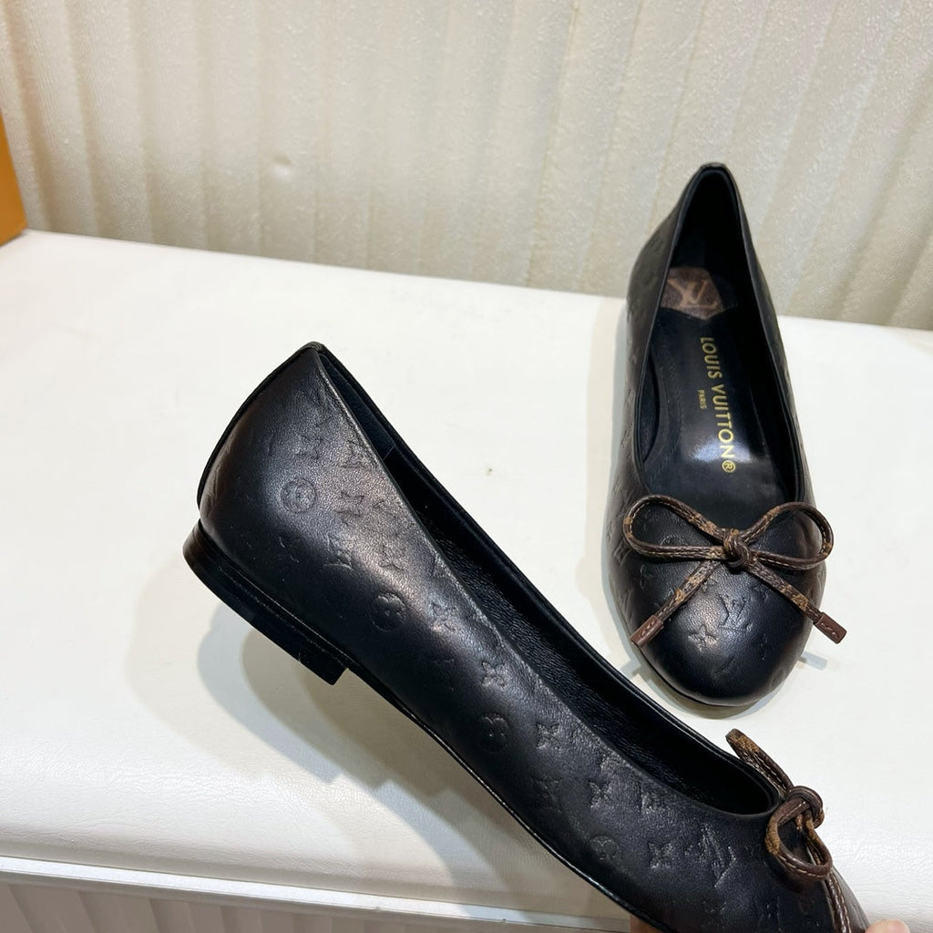 LV 26S BALLET FLATS IN BLACK MONOGRAM CALFSKIN WITH BOW