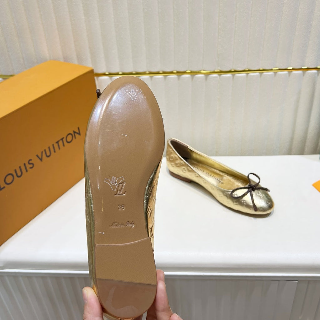 LV 26S BALLET FLATS IN GOLD MONOGRAM CALFSKIN WITH BOW