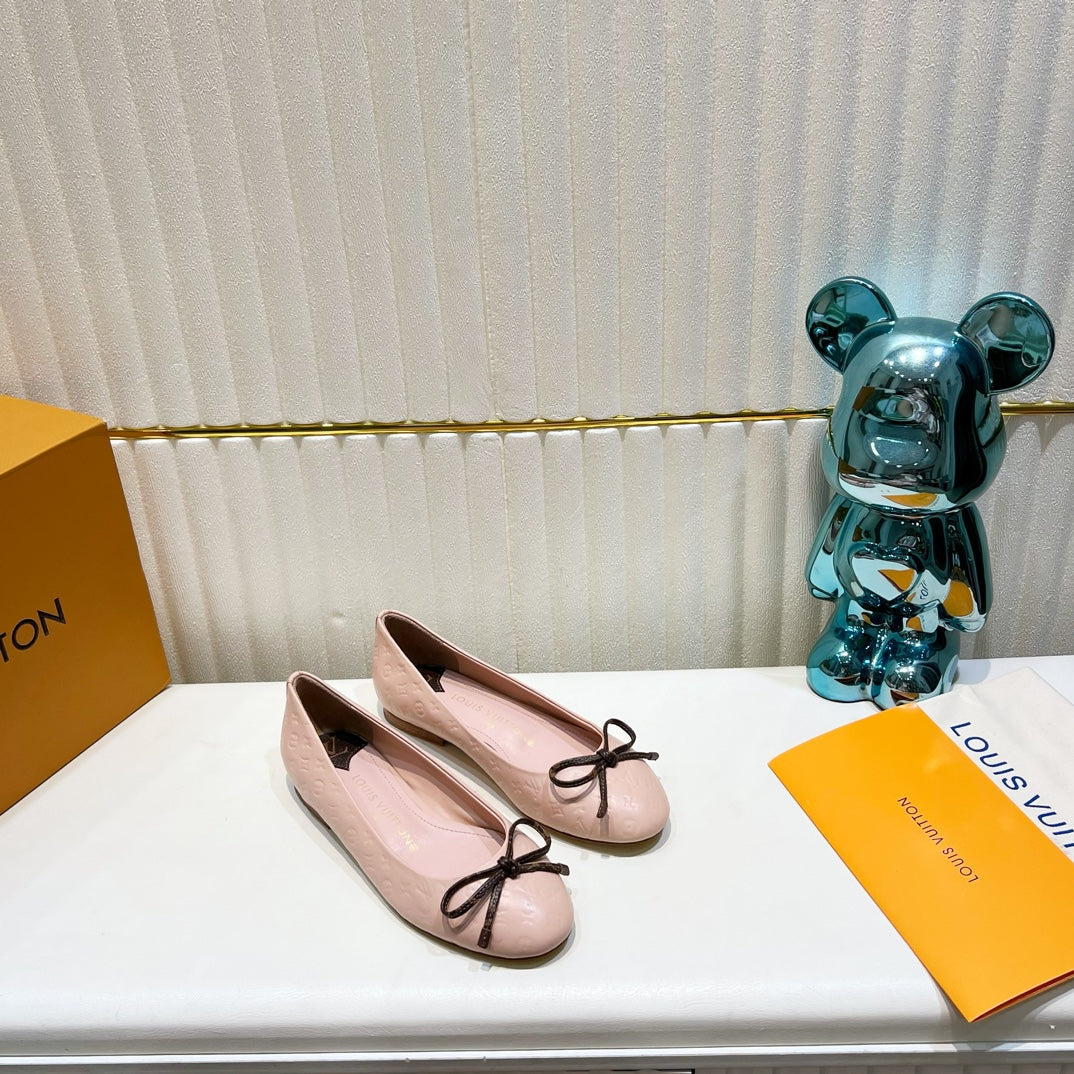 LV 26S BALLET FLATS IN LIGHT PINK MONOGRAM CALFSKIN WITH BOW