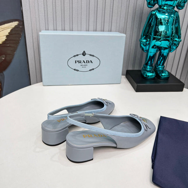 PRADA 26S ROUND TOE SLINGBACK PUMPS 40MM IN LIGHT BLUE CALFSKIN WITH BOW