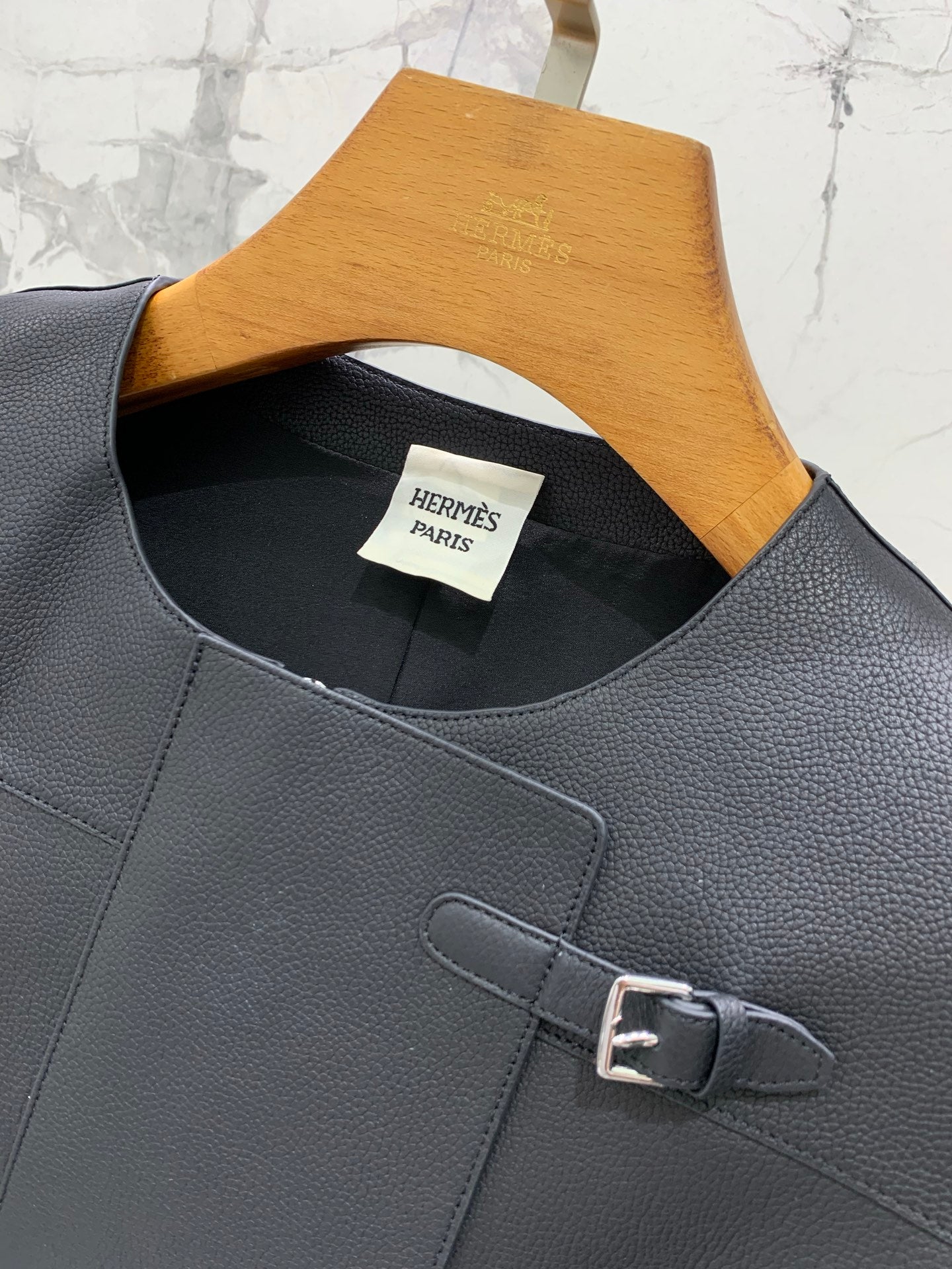 HERMES 25S LEATHER JACKET WITH LEATHER SHORTS 528564