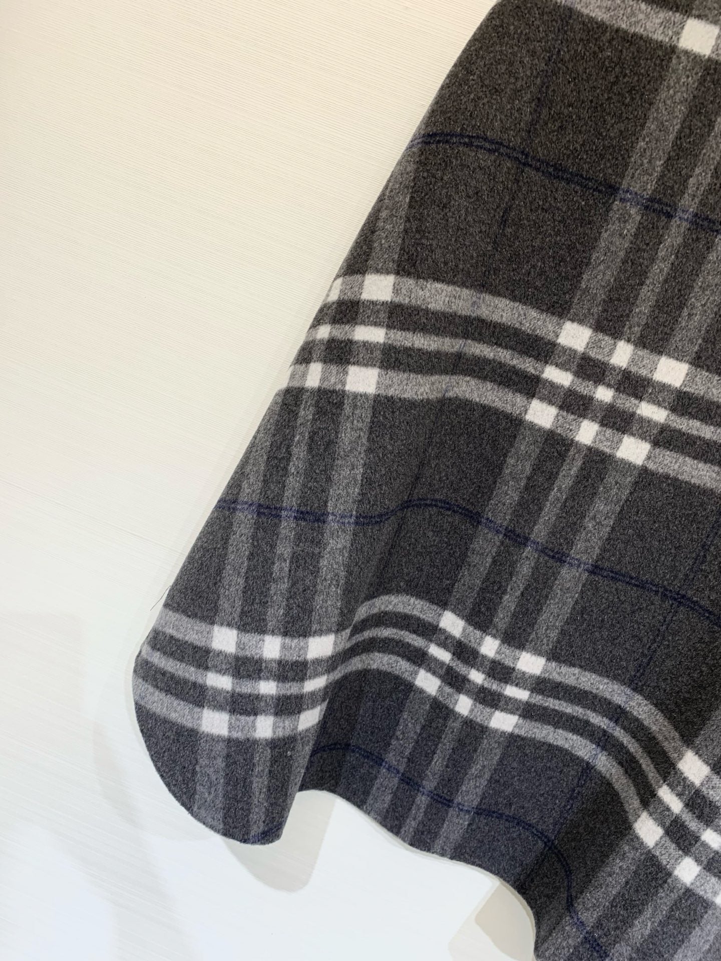 BURBERRY 25S COAT 245