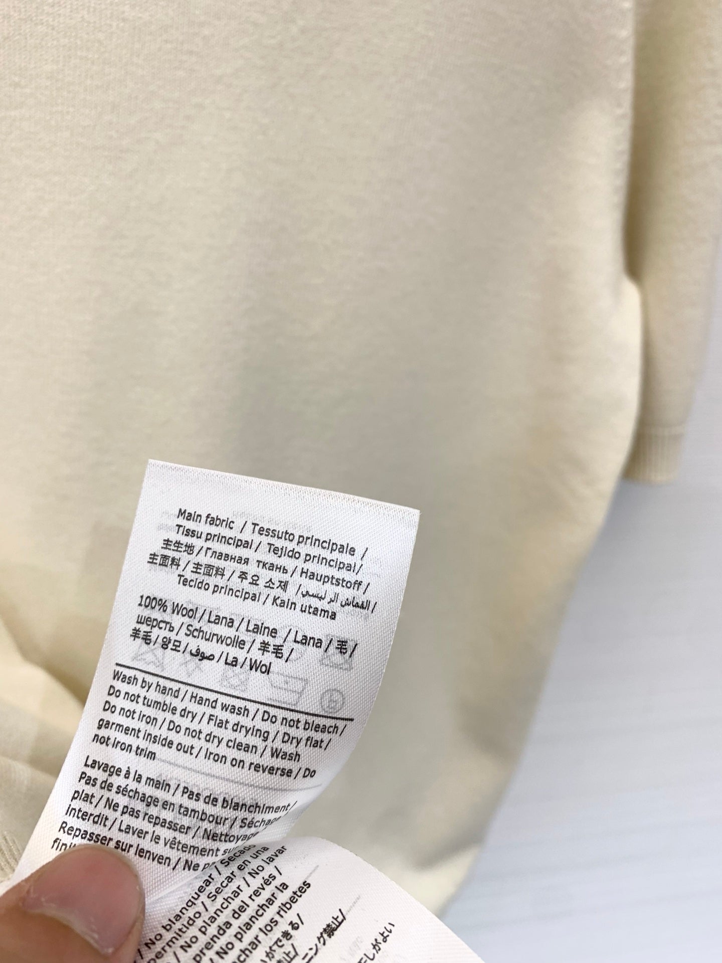 VALENTINO 26S SHORT SLEEVE KNIT TOP 228