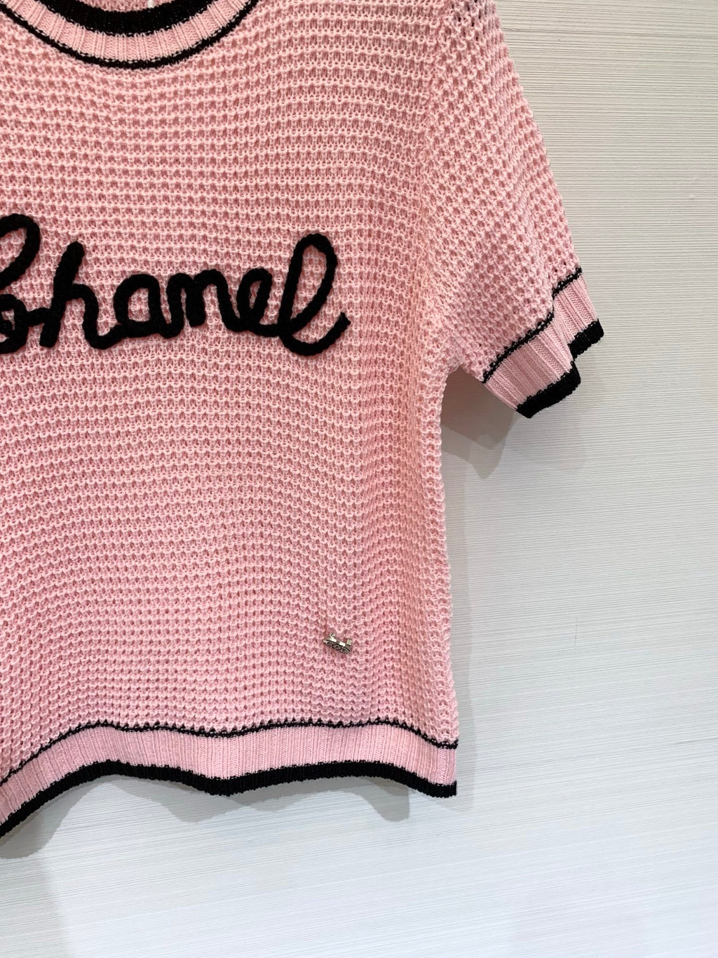 CHANEL 26S SHORT-SLEEVE SWEATER STYLE 1067