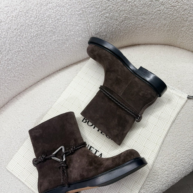 BOTTEGA VENETA 26S ANKLE BOOTS IN DARK BROWN SUEDE WITH ROPE DETAIL