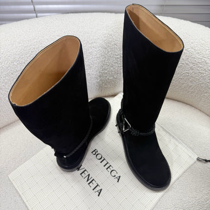 BOTTEGA VENETA 26S TALL BOOTS IN BLACK SUEDE WITH ROPE DETAIL