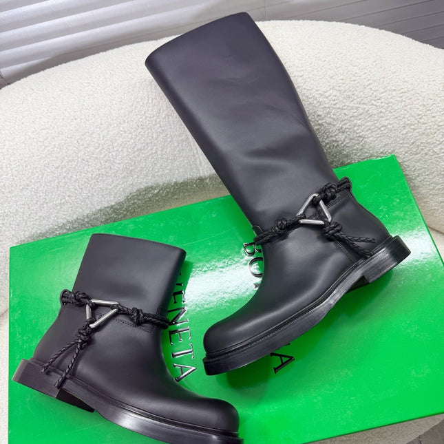 BOTTEGA VENETA 26S ANKLE BOOTS IN BLACK CALFSKIN WITH ROPE DETAIL