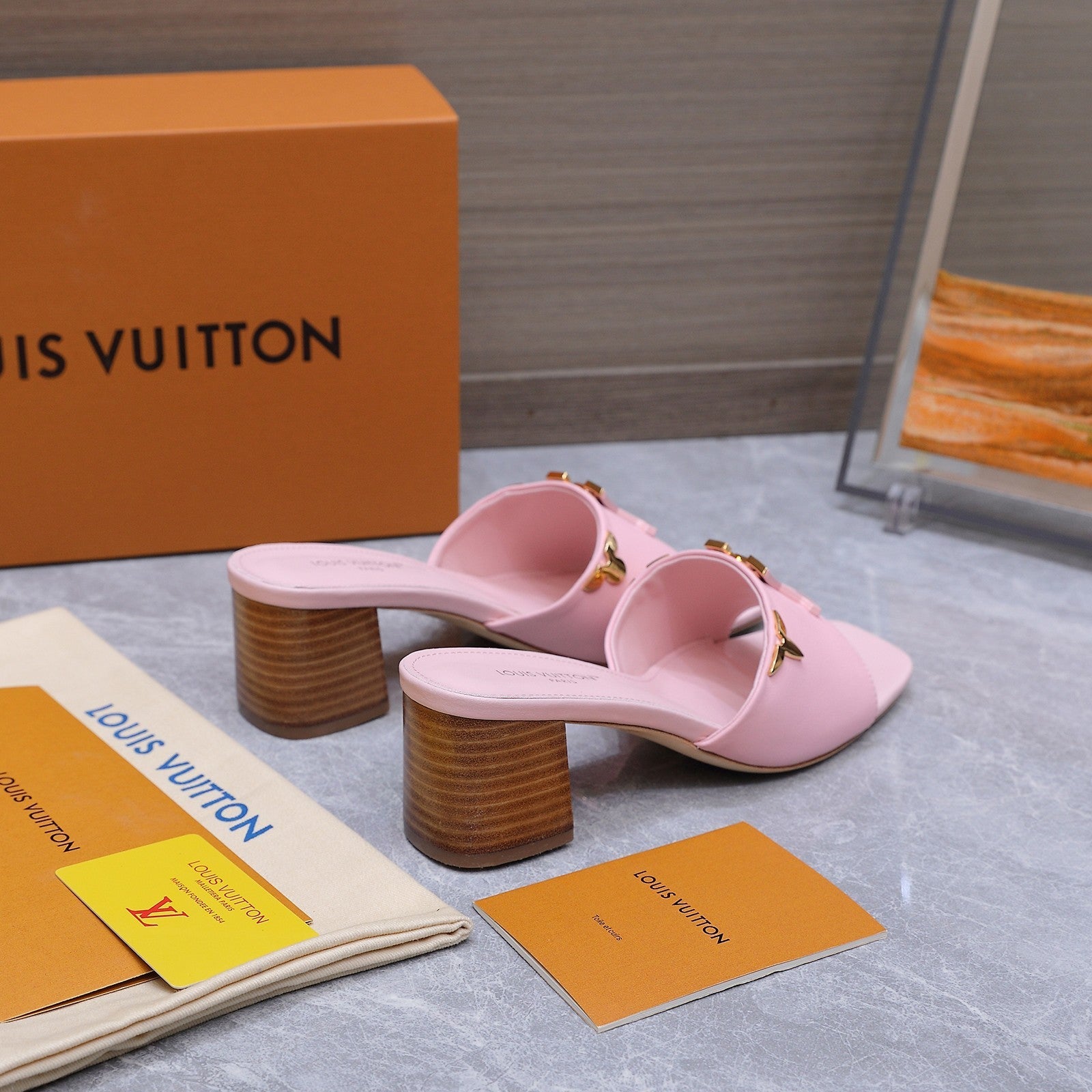 LV 26S BLOCK HEEL MULE SANDALS 55MM IN PINK BABY CALFSKIN GOLD HARDWARE