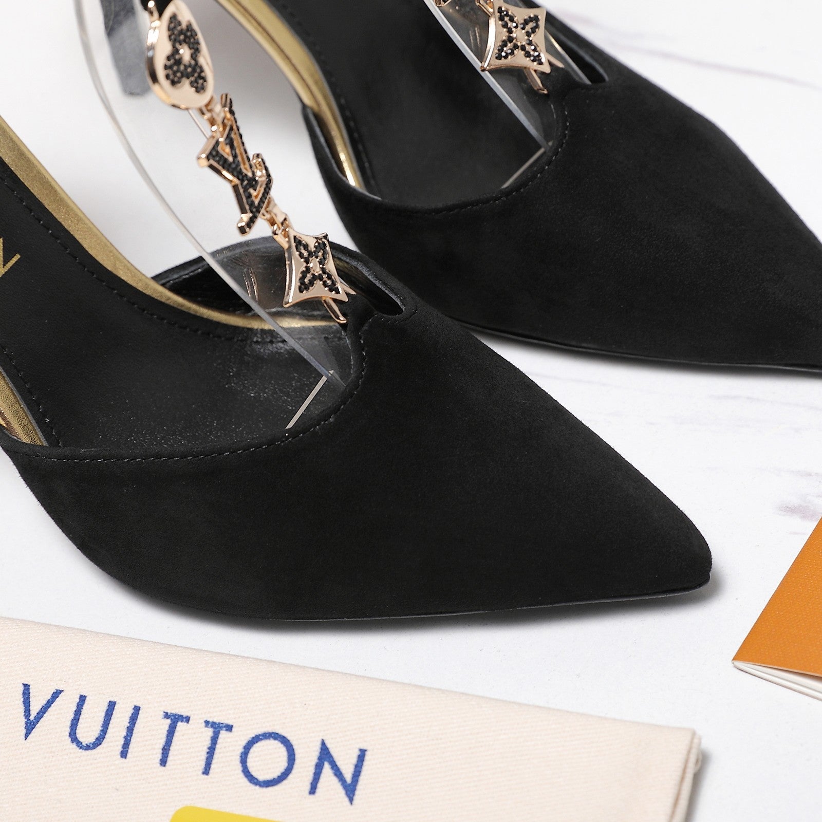 LV 26S POINTED TOE T-STRAP PUMPS 95MM IN BLACK SUEDE GOLD HARDWARE
