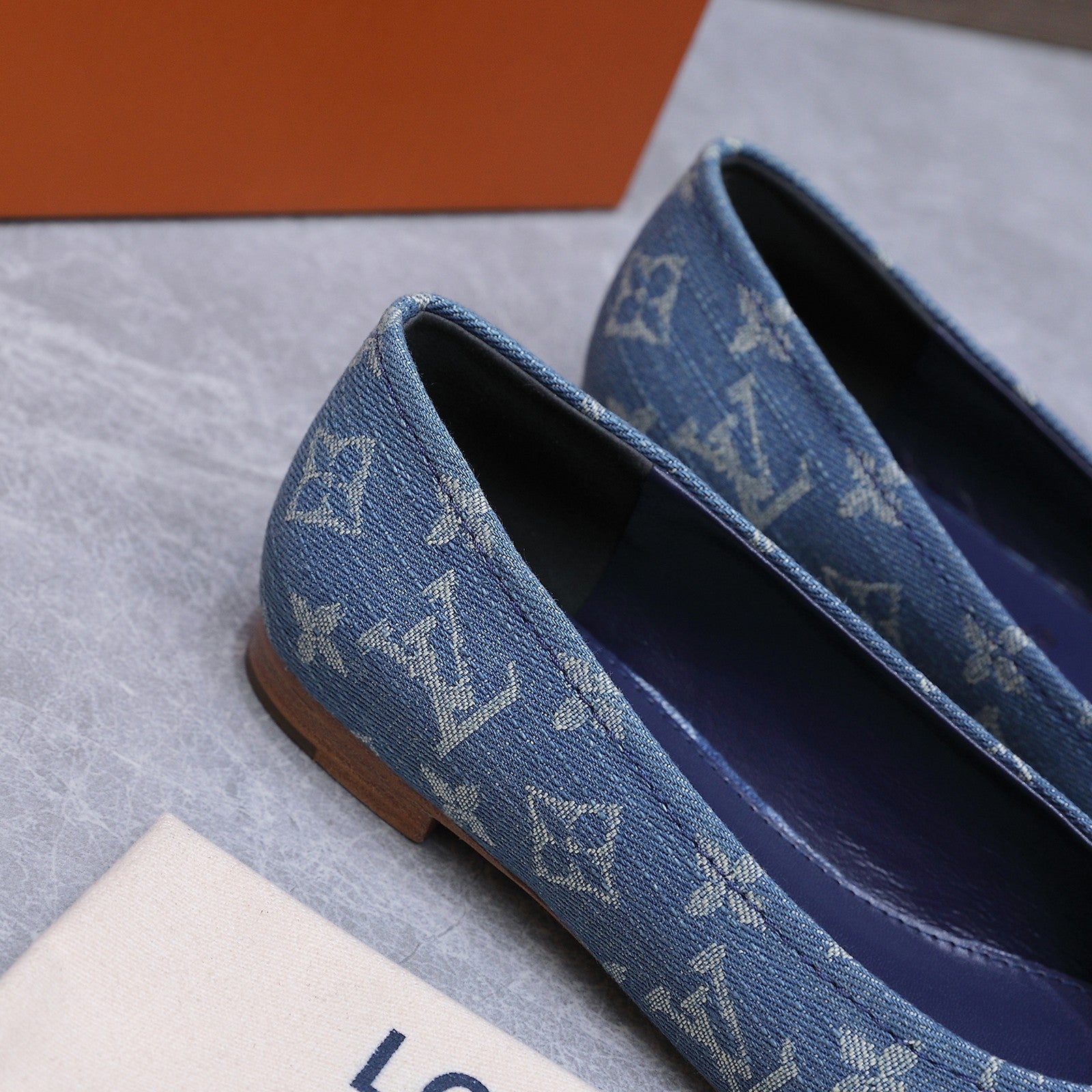 LV 26S BALLET FLATS IN SKY BLUE MONOGRAM DENIM WITH BOW CALFSKIN